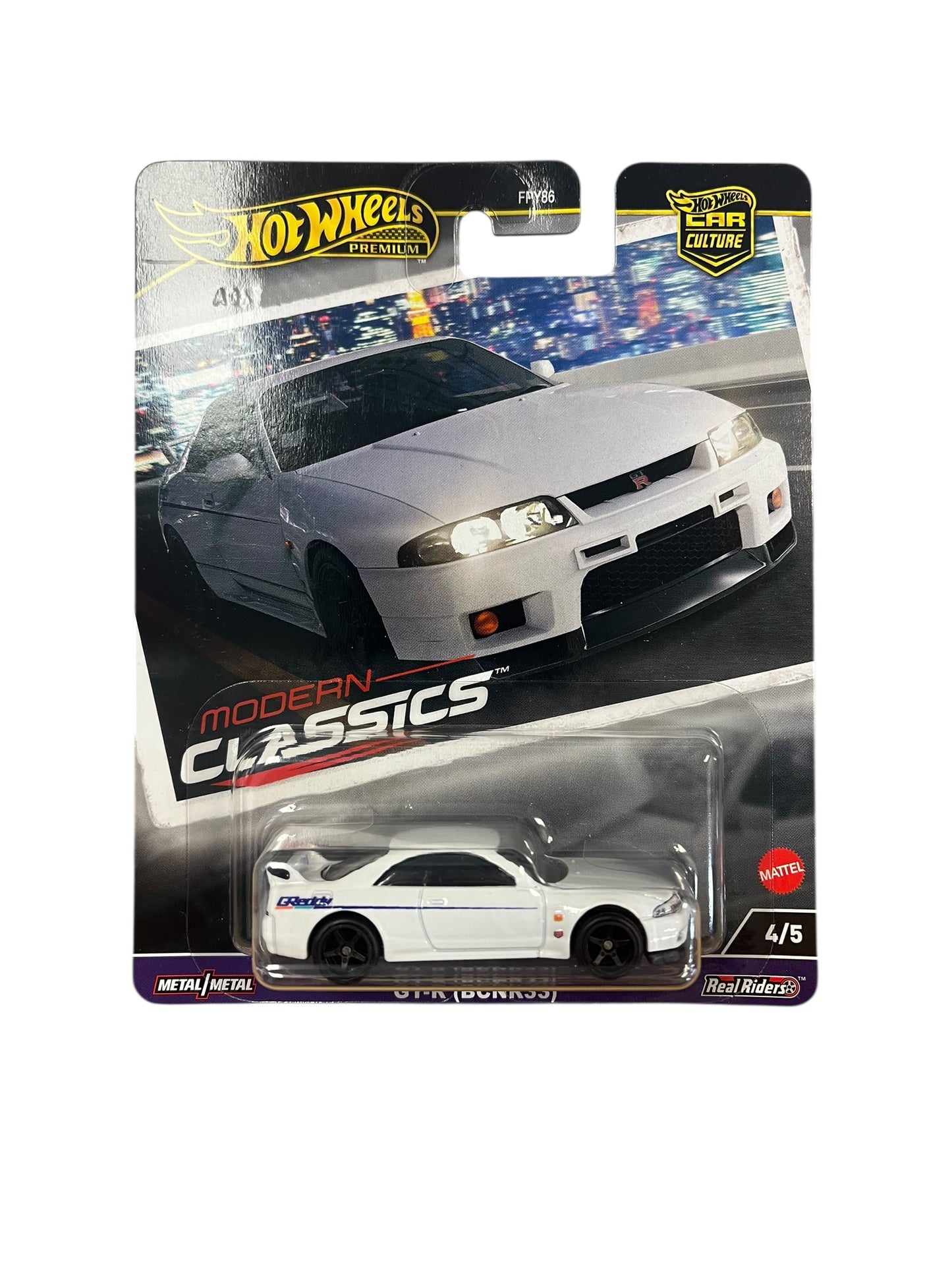 Hot Wheels 2024 Modern Classic White Nissan Skyline GT-R (BCNR33)