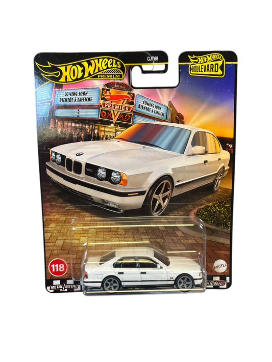 Hot Wheels 2025 Premium Boulevard '91 BMW M5 White #118